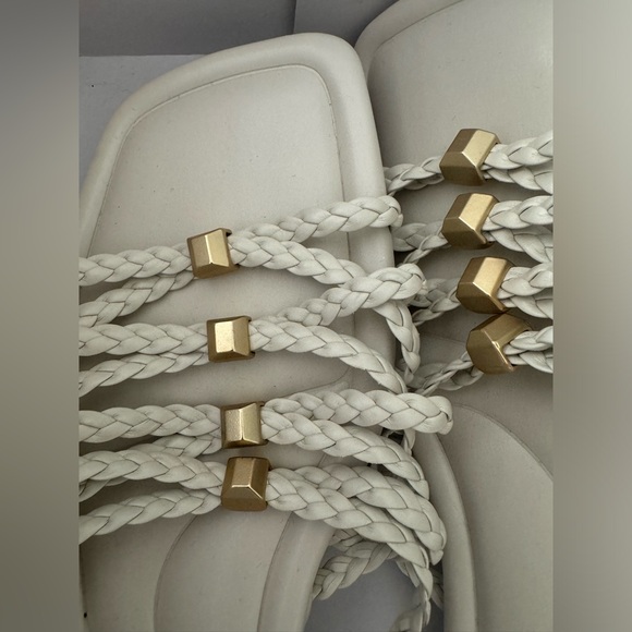 NWT Marc fisher Lalith sandal - ivory- size 9. Comes with box! - Picture 2 of 9